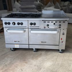 Vulcan Commercial Gas Range - 6 Burners - Griddle - FREE DELIVERY