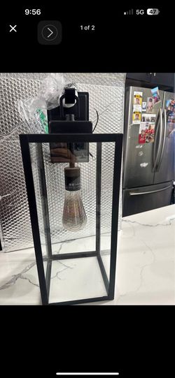 Black outdoor wall lamp