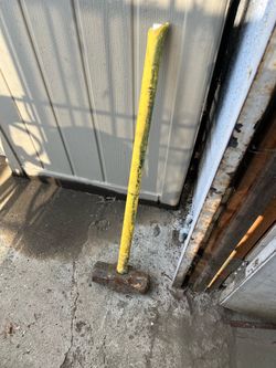 Sledge hammer