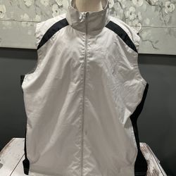 MENS IZOD SLEEVELESS LIGHTWEIGHT VEST