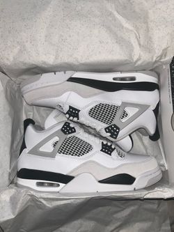 Jordan 4 military black size 9