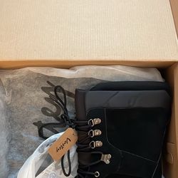 Men’s Size 13 Snow Boots 