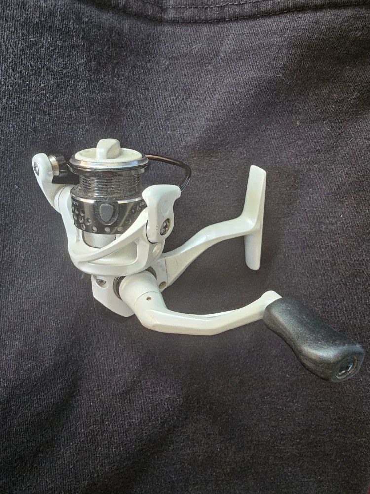 Okuma Stratus SV-10 Fishing Reel