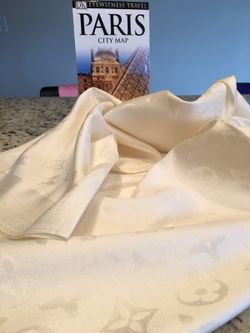 Super Beautiful Scarf ,Shawl Pashmina,unisex ,high quality ! 70"x 27" Hermosa bufanda , grande pashmina larga Nueva a estrenar !