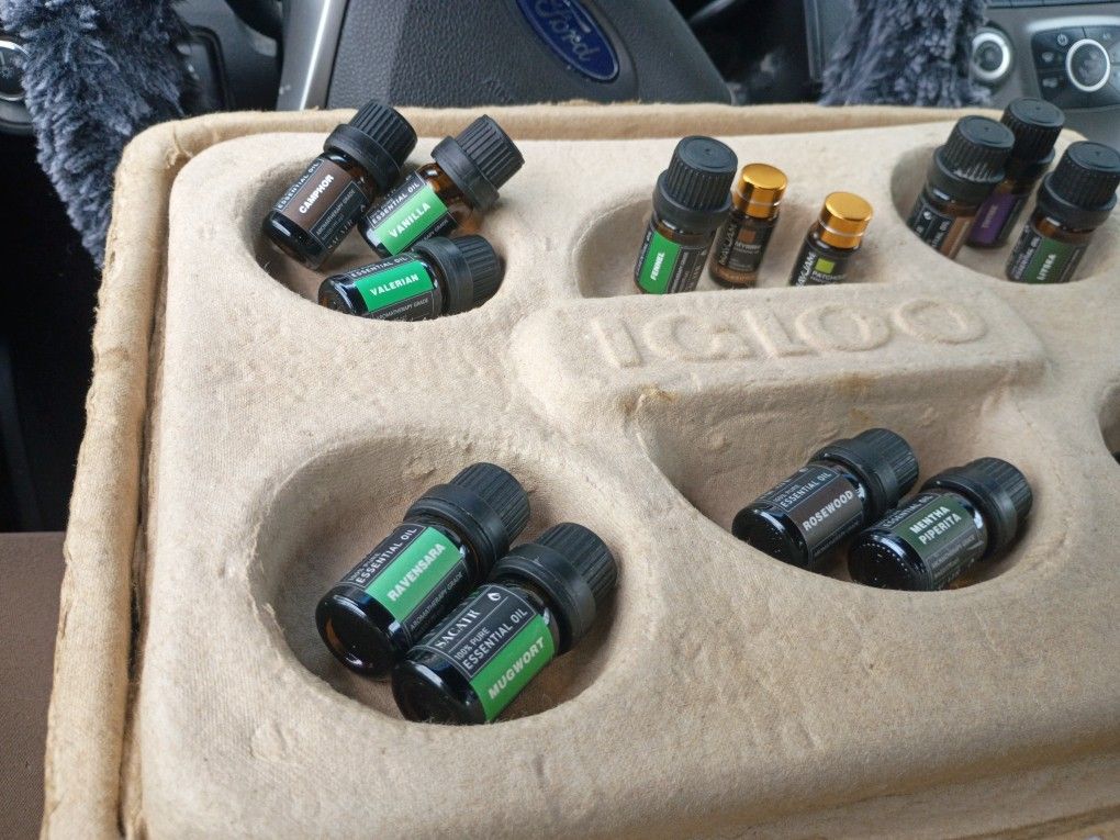 20 Bottles Of Essential Oils All New 5ml Each