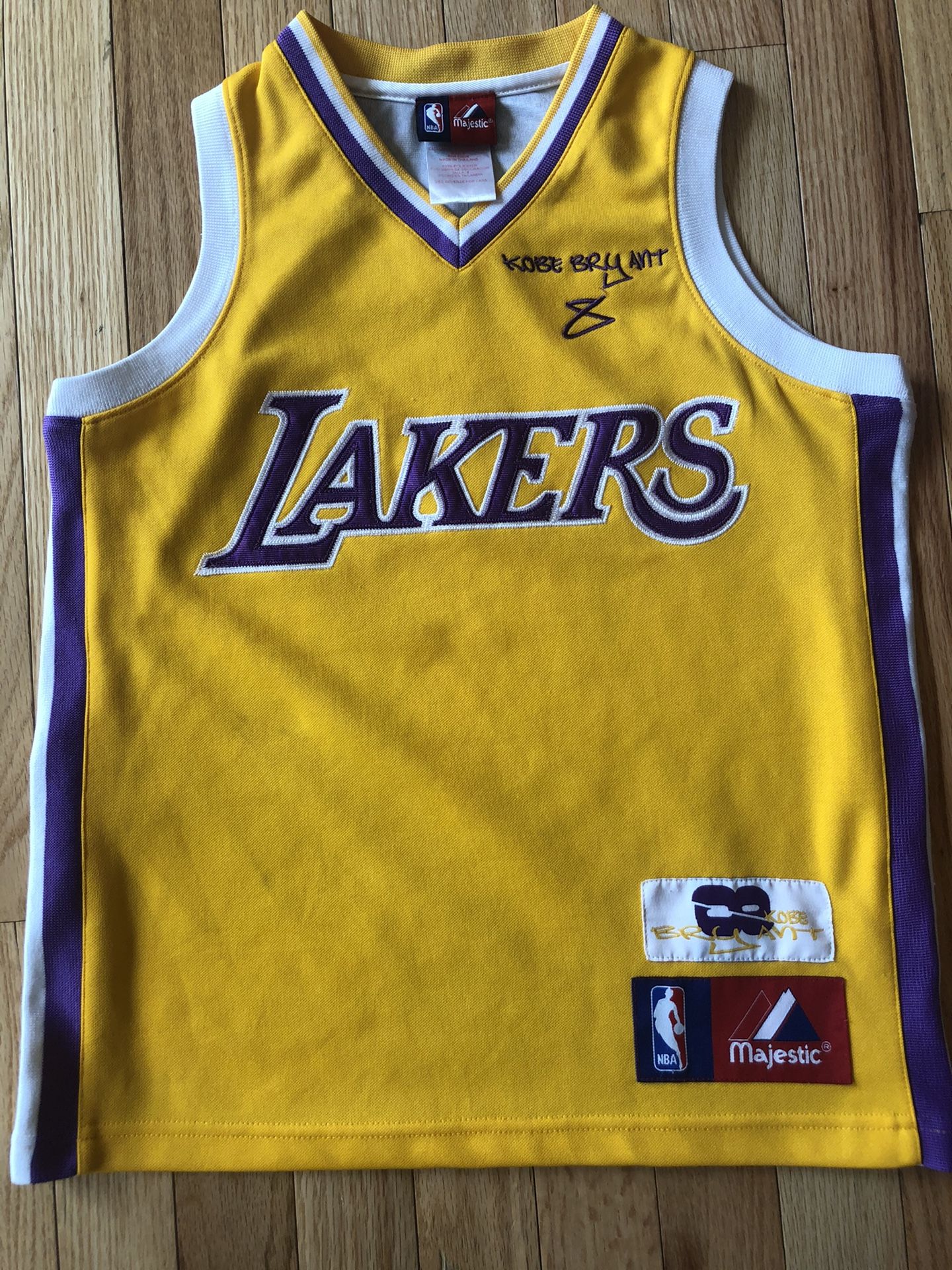 Used Authentic Kobe Bryant Majestic Los Angeles Lakers Gold Jersey Size Small 8