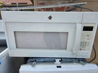 ​GE Over-the-Range Sensor Microwave (White)