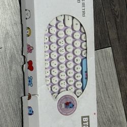 Selling BTS Keyboard 