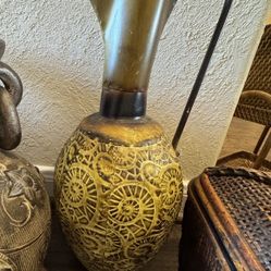 Light Weight Metal Vase