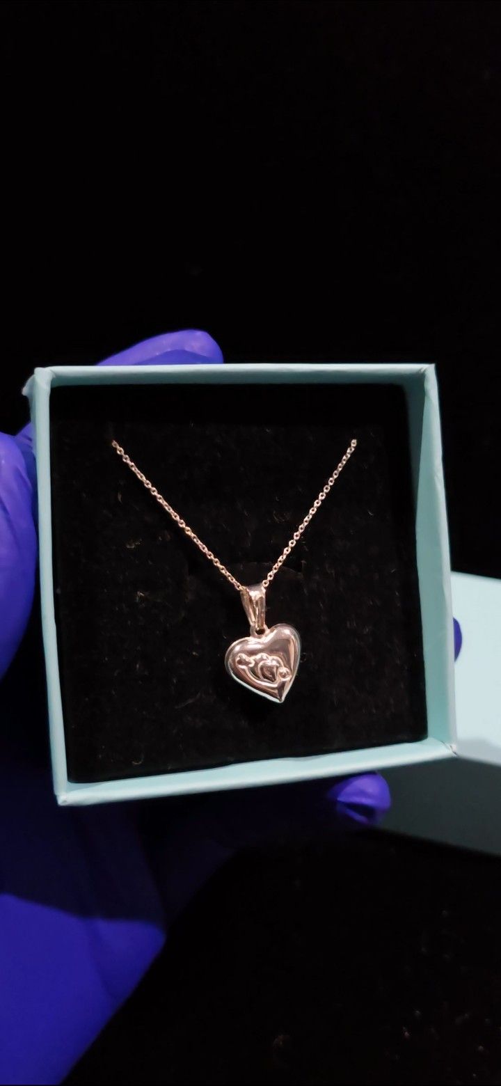 925 Sterling Silver Triple Heart with chain