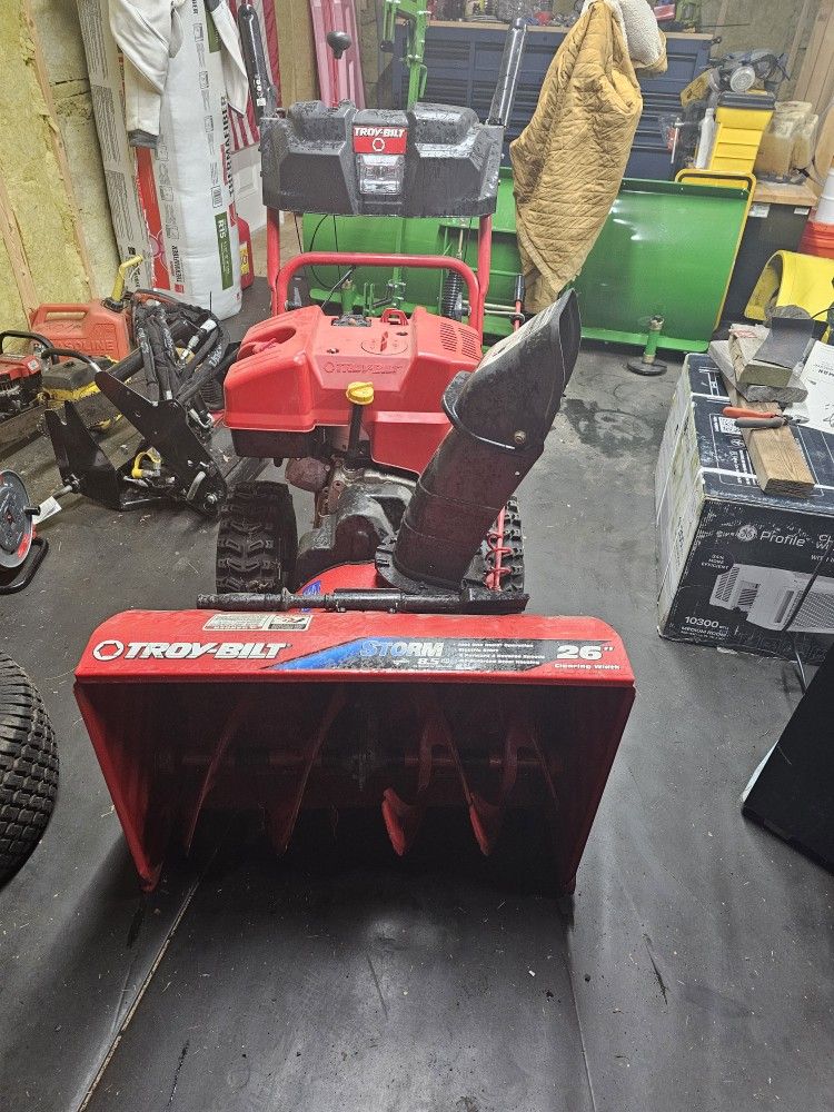 Troy Bilt Storm 8.5hp 26" Snowblower