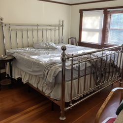 Free King Size Bed With Frame South Capitol Neighborhood 