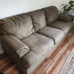 Free Full Size Couch