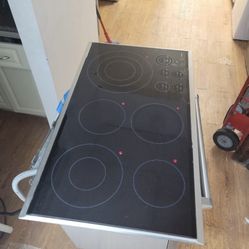WOLF ELETRIC COOKTOP 36" 