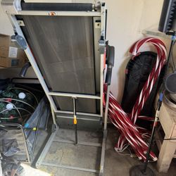 Sunny health & fitness Treadmill 