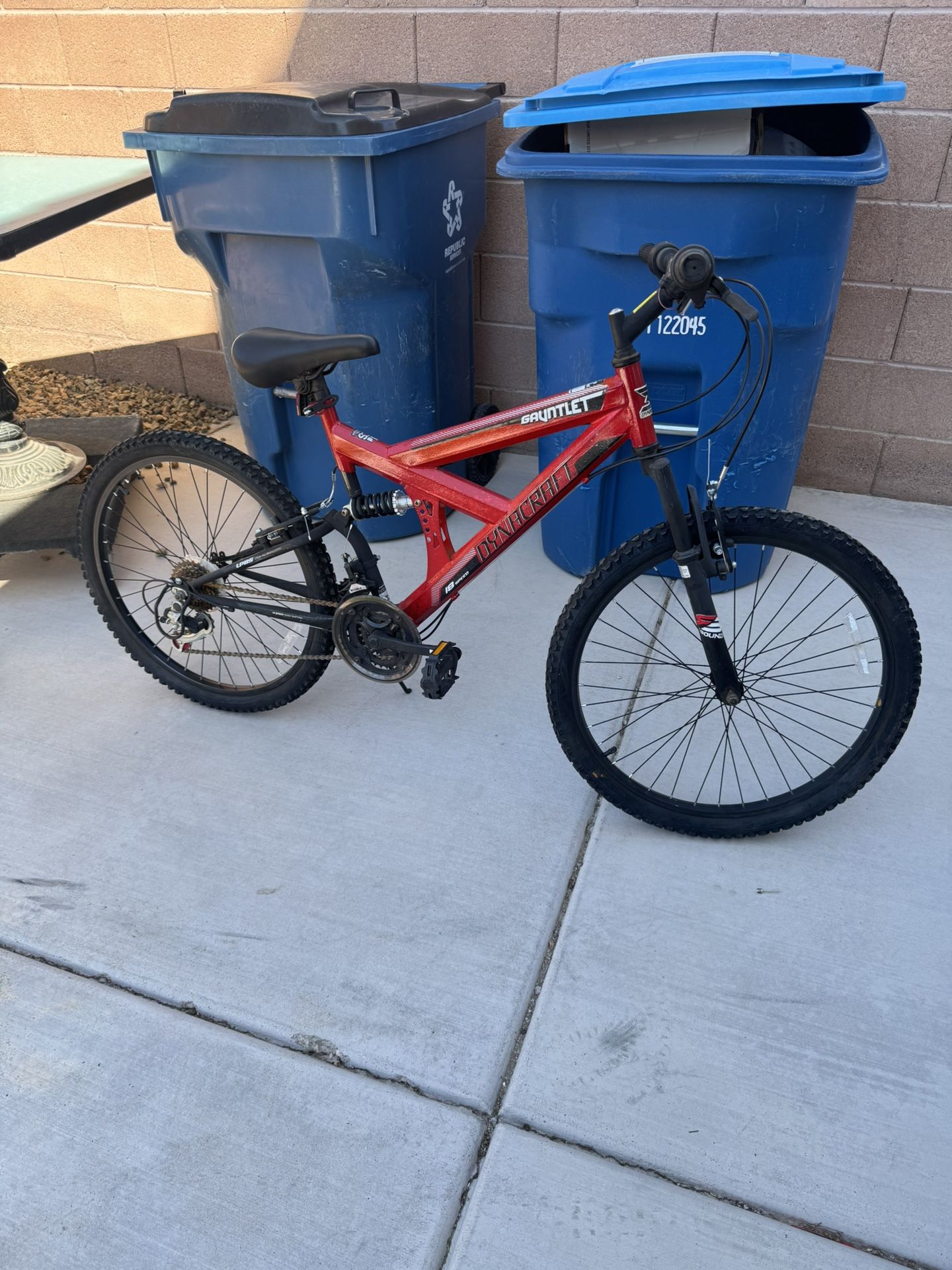 24" Dynacraft Gauntlet Boys Mountain Bike