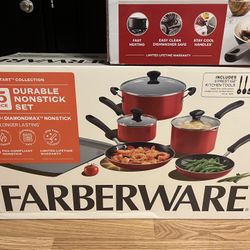 BRAND NEW 15 PIECE PAN SET. 🥘. FACTORY SEALED.  NON STICK.  RED ONLY.  WAS $129.99(SEE AD). SALE ONLY $60🔥