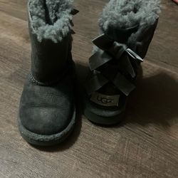 Botas. Niña  Size 7 Ugg 