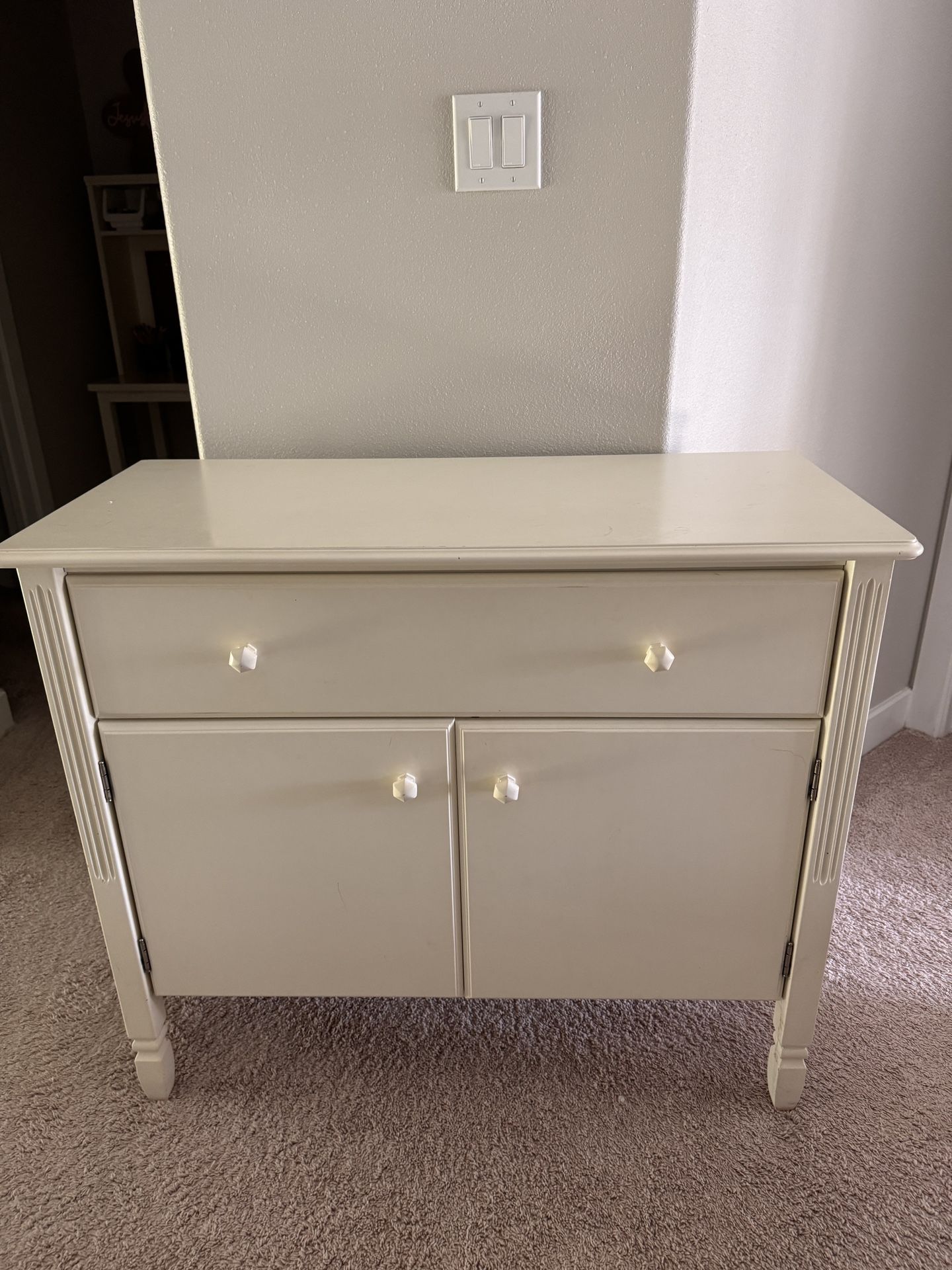 Pottery Barn Madeline changing Table/Dresser $200 OBO