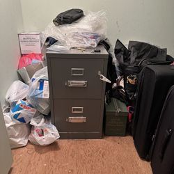 Locking Filing Cabinet 