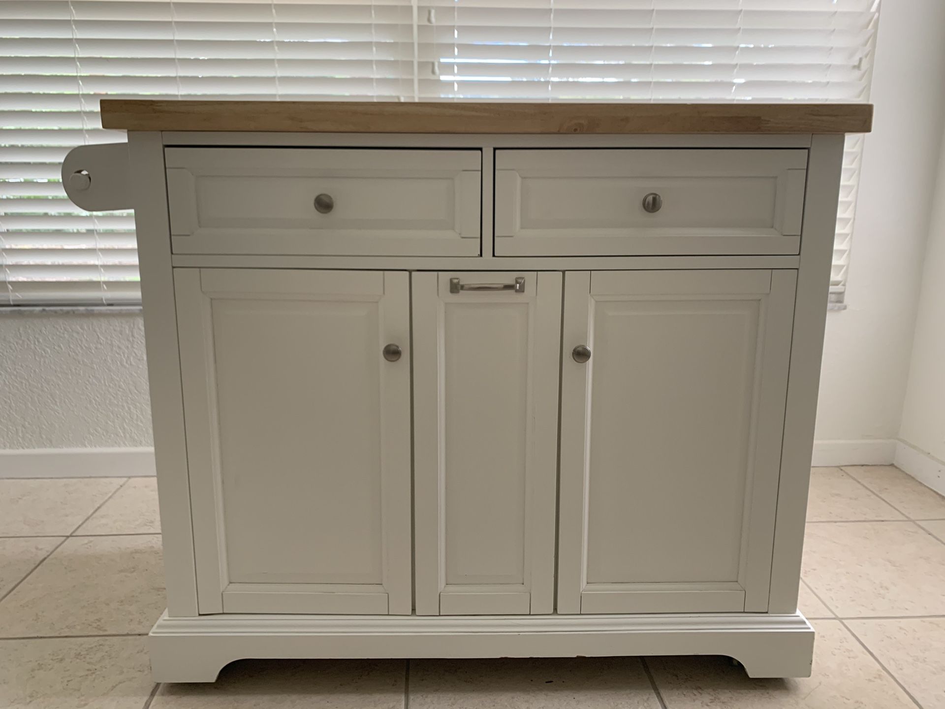 Kitchen Island on Wheels