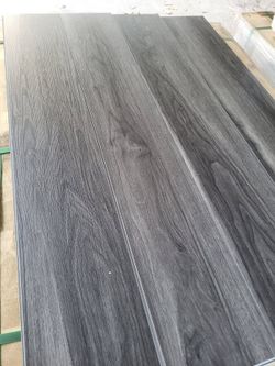 Vinyl flooring