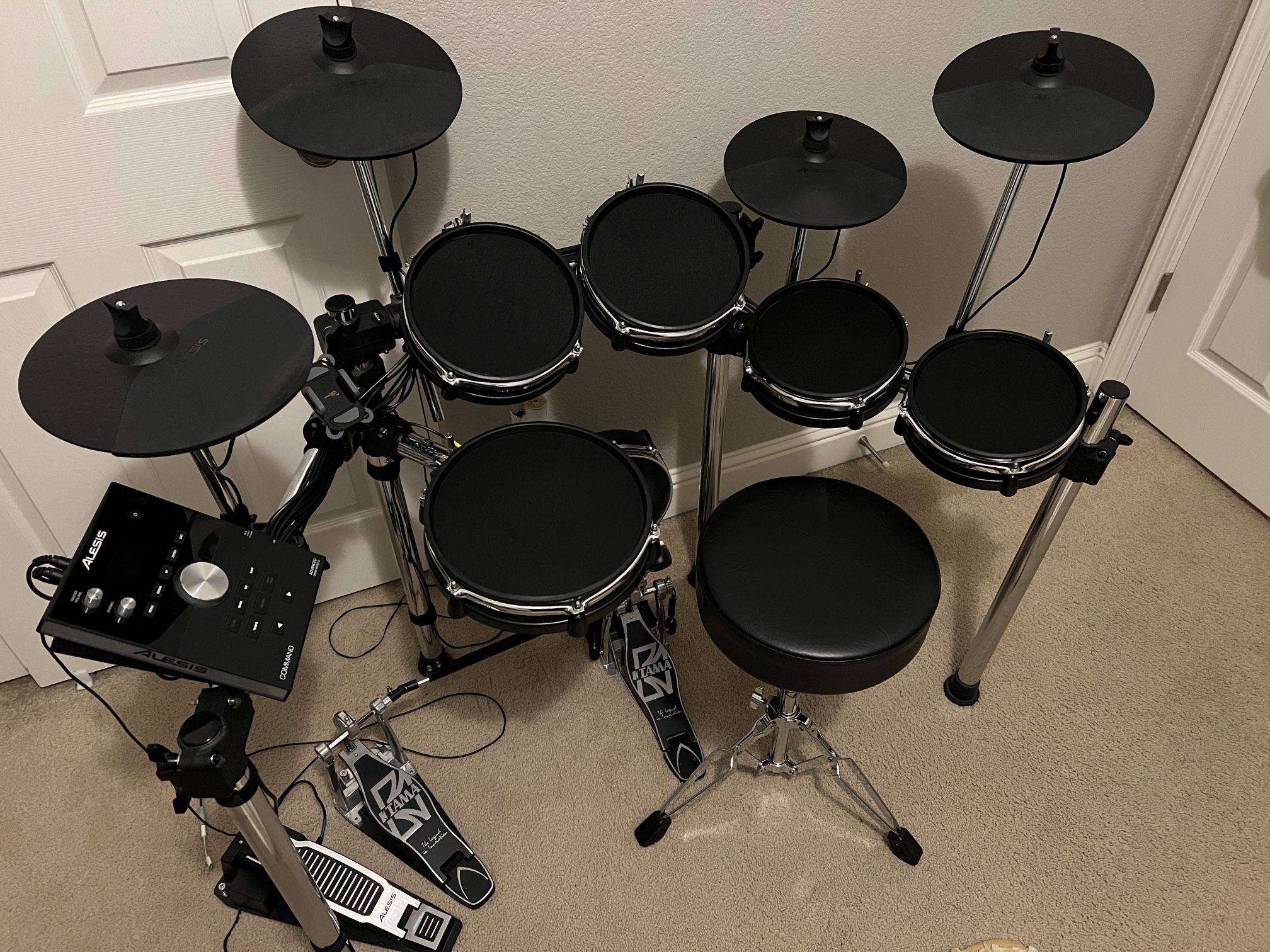 Alesis Command E-Drum Set With Extra Tom And Cymbal