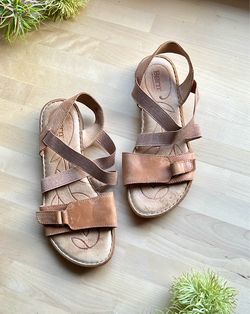 Born Women’s Britton Brown Tan Luggage Open toe Boho flat Slide Sandals Size 10