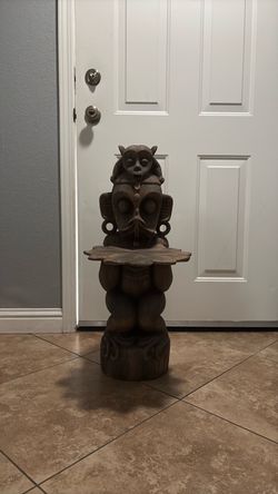 Carved Wood /resin Tiki Totem Pole Statue