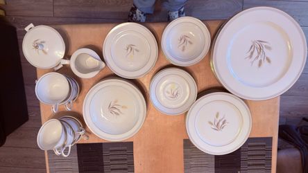Harvest Gold Dish Set
