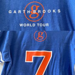 Garth brooks world tour shirt womens Large