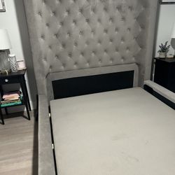 Queen Upholstered Bed Frame - Gray 