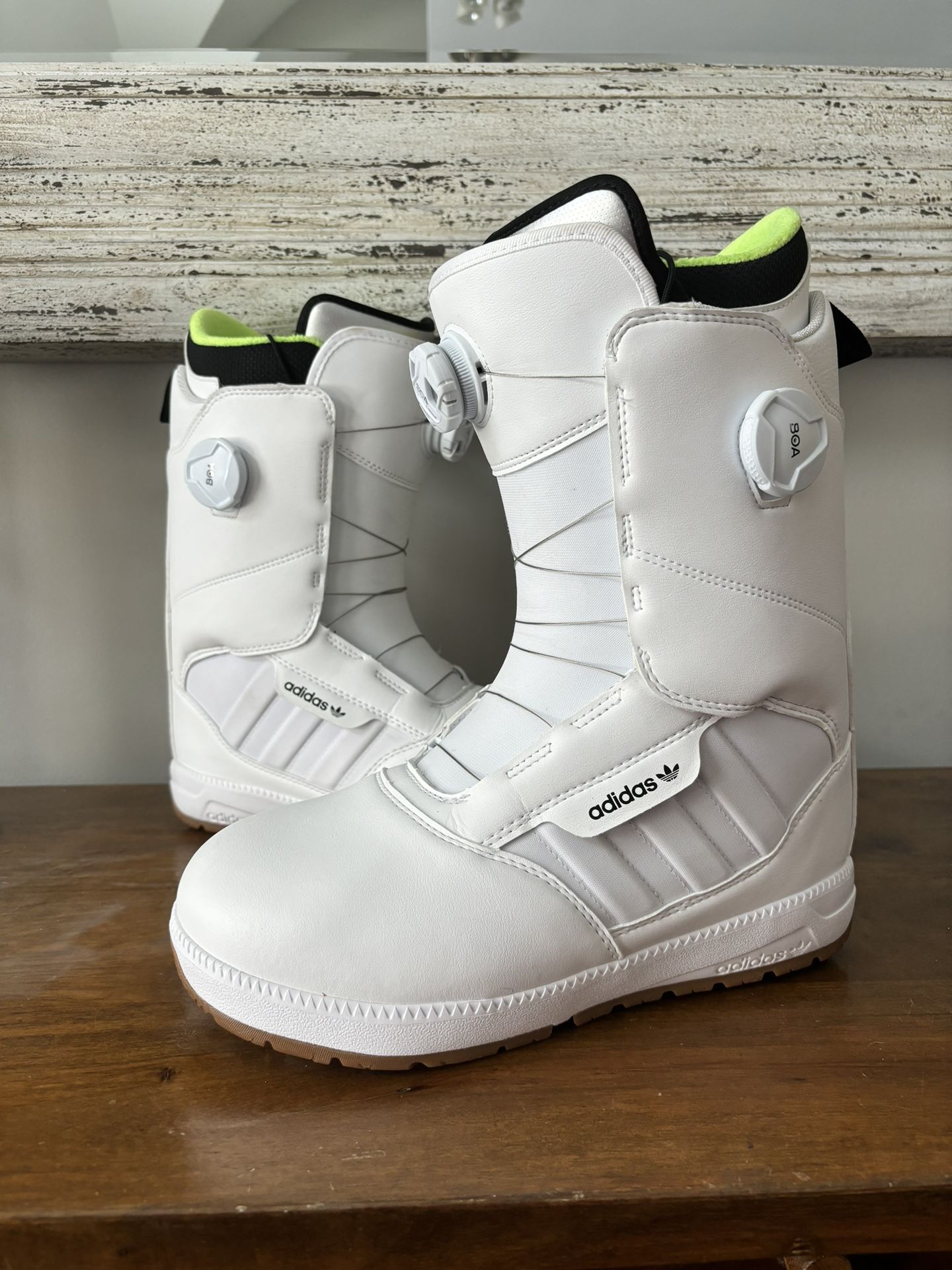 $320 Men's ADIDAS RESPONSE 3MC ADV SNOWBOARD BOOTS white EG9390 10