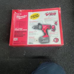 Milwaukee 28 V heavy duty hammer drill driver