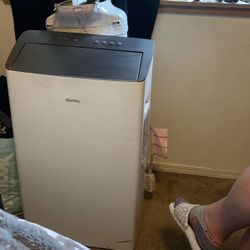 DANDY 3n1 AC 12kBTU/still have box/ No Window Piece 