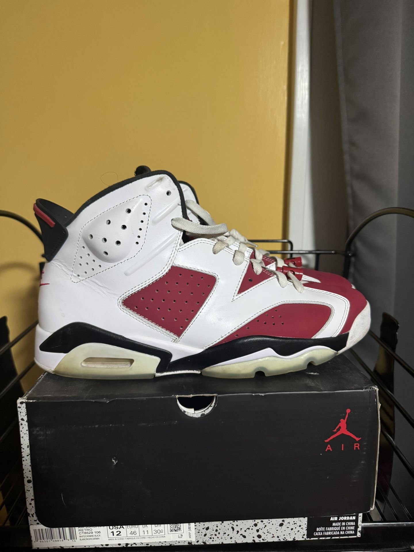 Nike Air Jordan Retro 6 Carmine