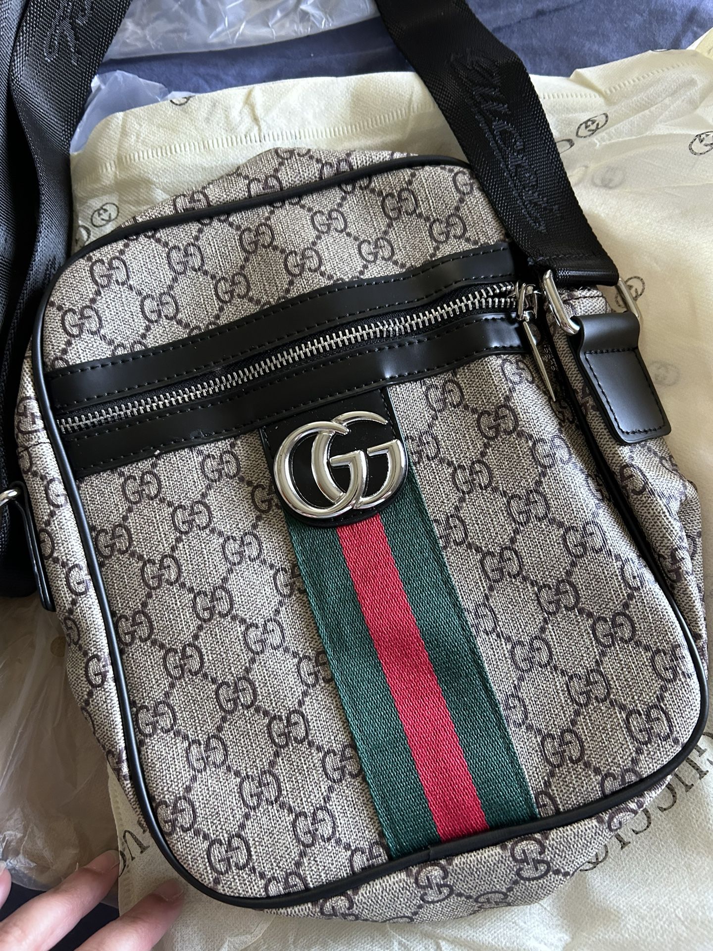 Men’s Crossbody 