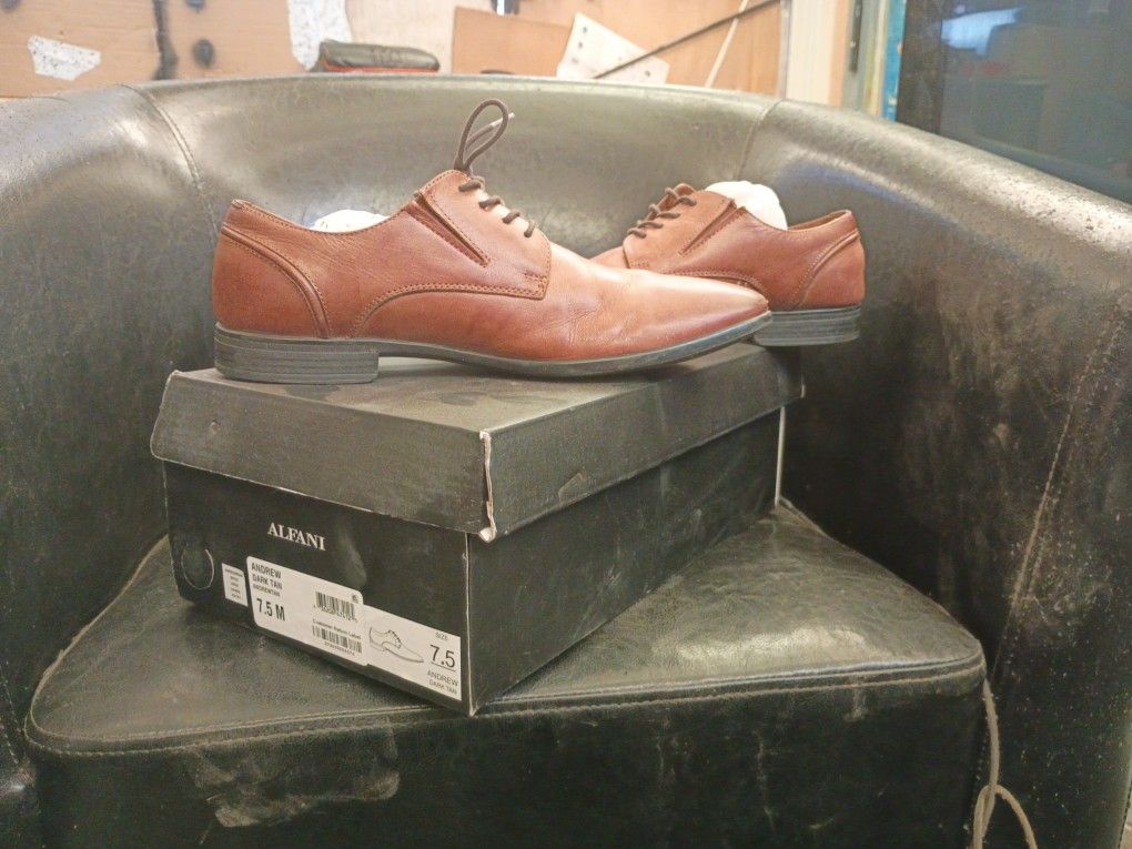 Alfani 71/2 Mens Dress shoes Dark Tan