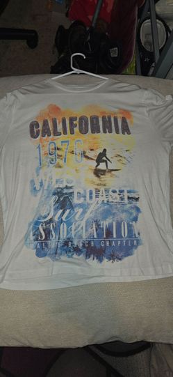 California 1976 West Coast Surf Graphic T-Shirt