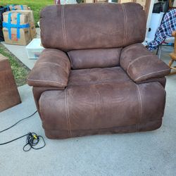 Powered Recliner