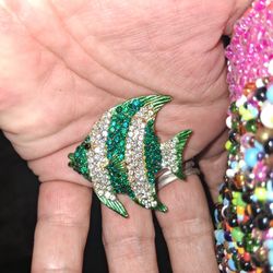 Vintage/Retro Rhinestone Fish Brooch