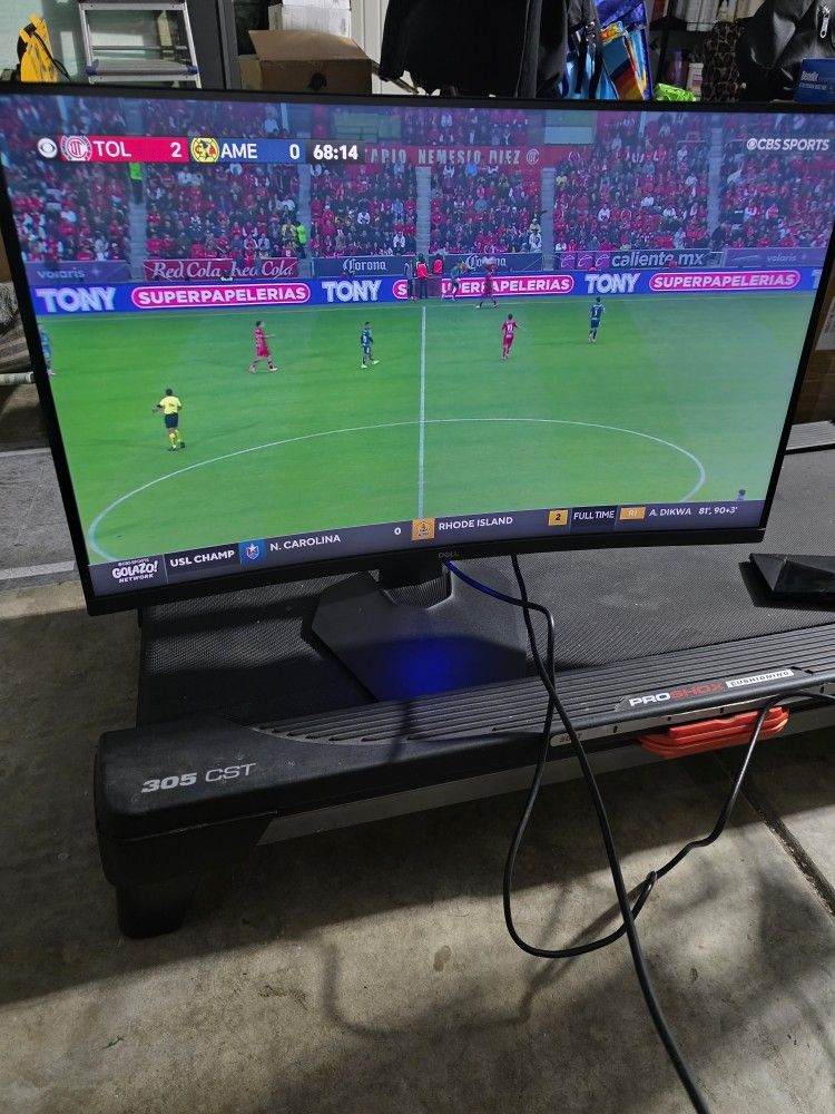 Dell Curved Gaming Monitor 32 Inch.