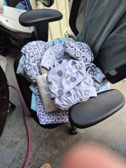 It's simple being diapers adjustable folded, inserts n2bags