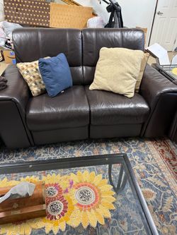 Two recliners coushes