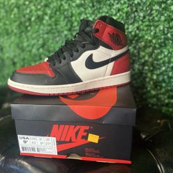 Jordan 1 Breds Toe Size 9.5 VNDS 