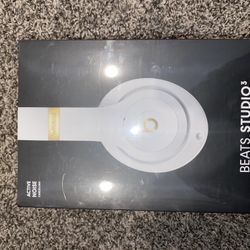 Beats by Dr. Dre Studio3 Wireless Headphones in White