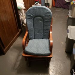 Rocking Chair 
