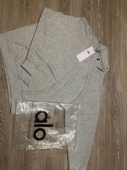 Grey alo quarter zip
