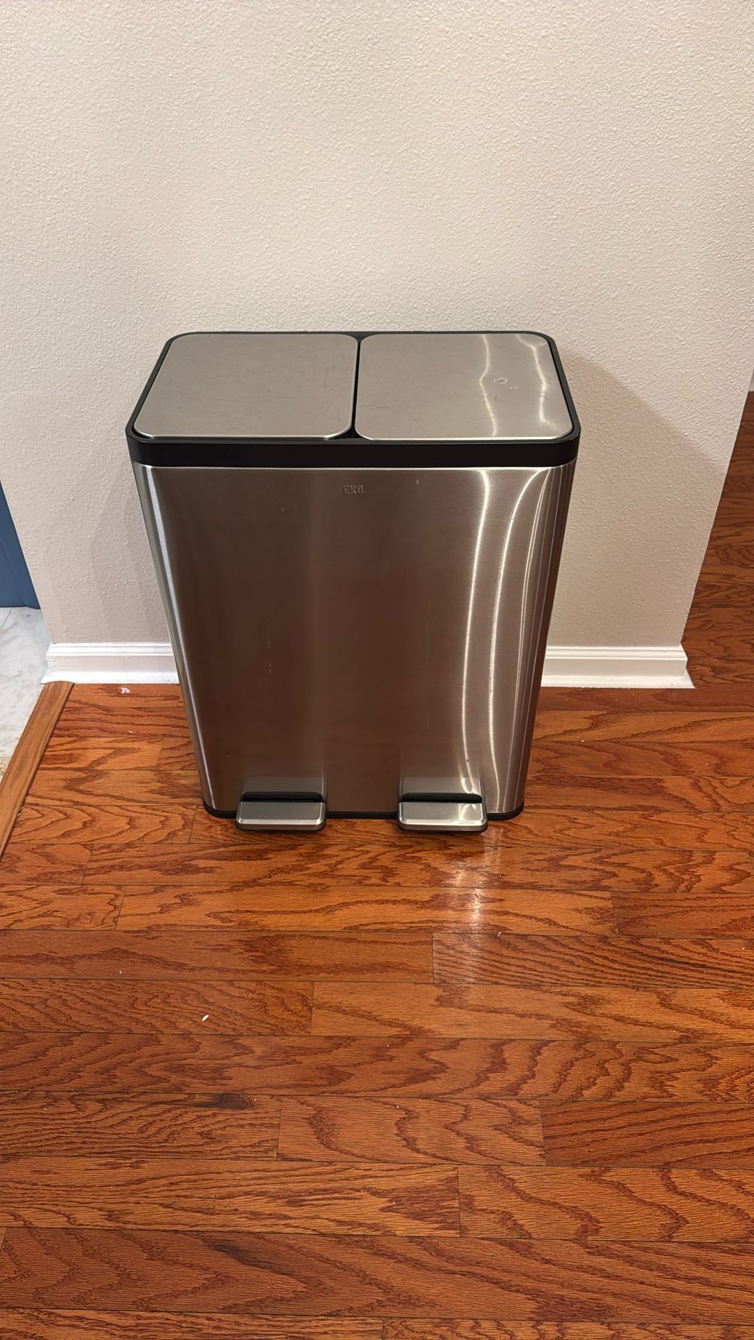 EKO Garbage Can/recycling Bin