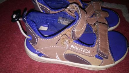 Nautica sandals size10